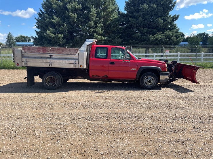2004-chevrolet-silverado-image-6