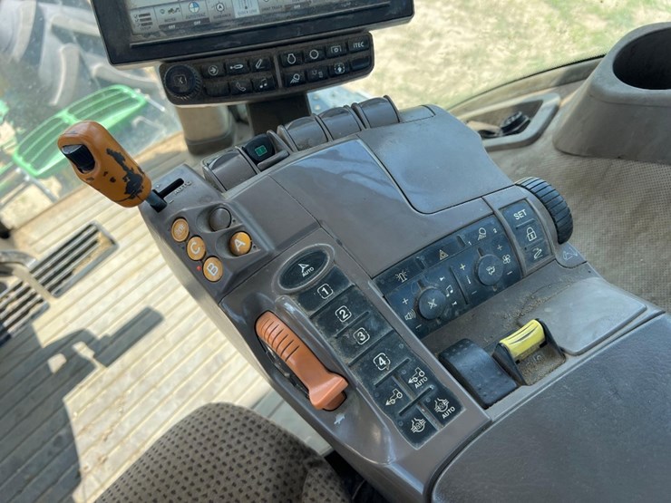 john-deere-7210r-image-21