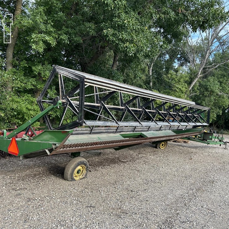 1987 JOHN DEERE 590