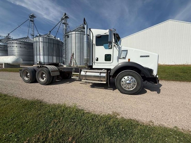 2007-kenworth-t800-image-7