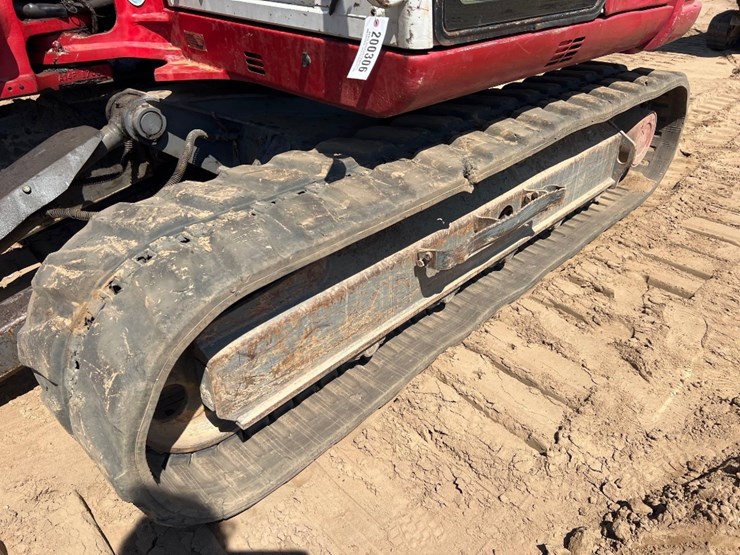 2017-takeuchi-tb290-image-9