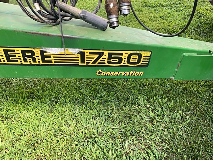 john-deere-1750-image-42