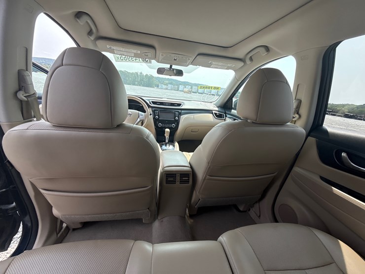 2015-nissan-rogue-sl-image-26