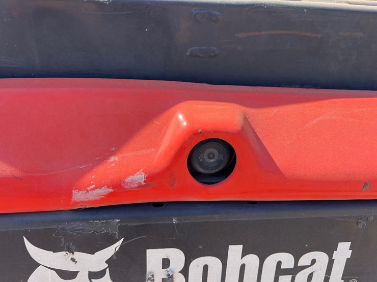 2021-bobcat-t64-image-13