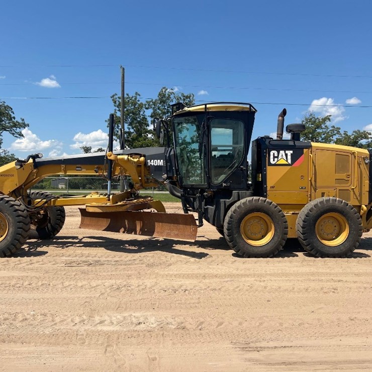 2011 CATERPILLAR 140M2