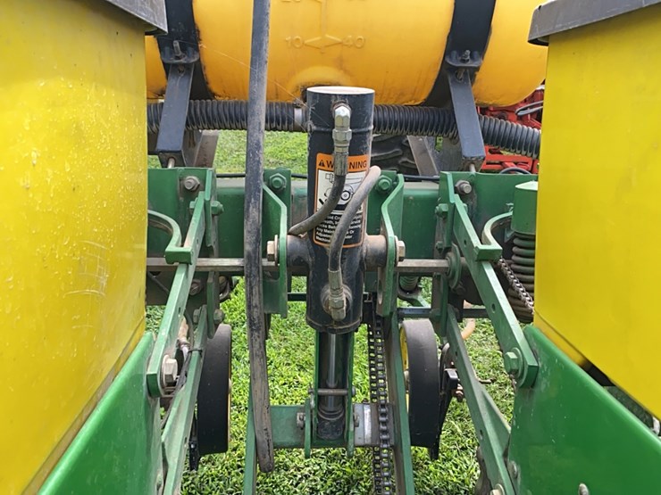 john-deere-1750-image-15