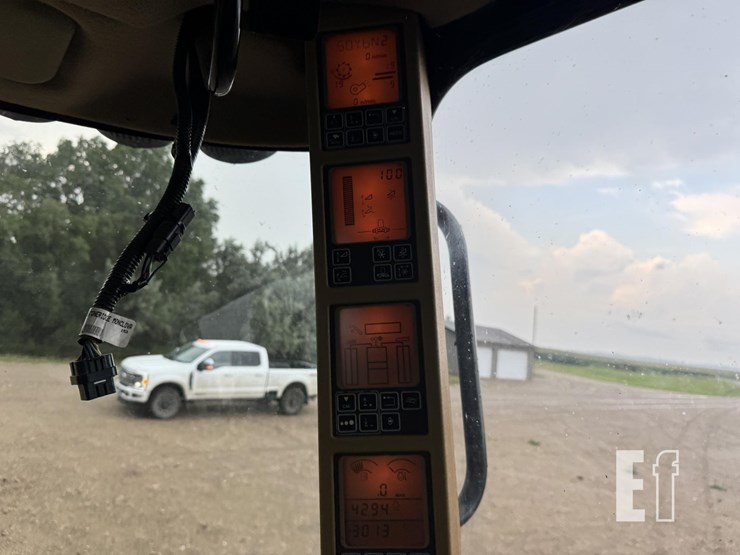 2006-john-deere-9760-sts-image-35