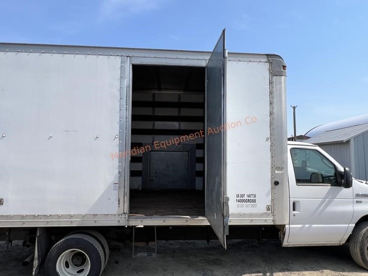 2012-ford-e450-image-23