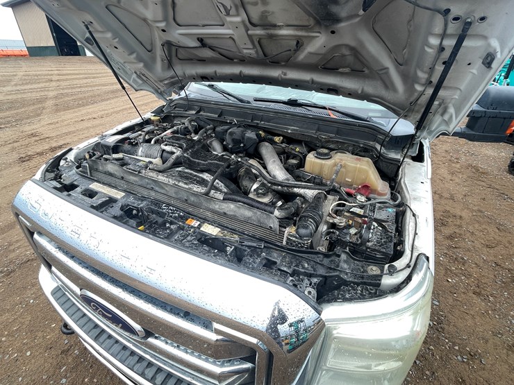 2011-ford-f350-image-26