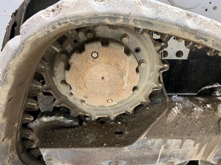 2021-bobcat-t770-image-19