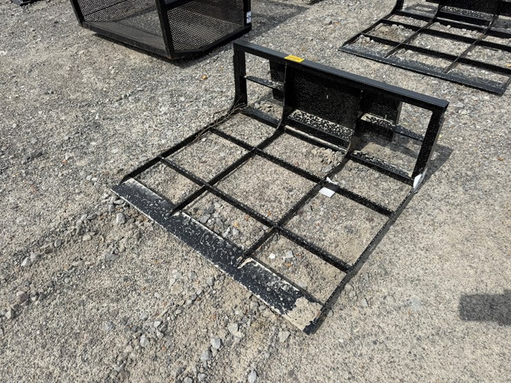 #230-•-#26293-•-unused-giyi-mini-skid-steer-land-leveler-pdq2507180-image-1