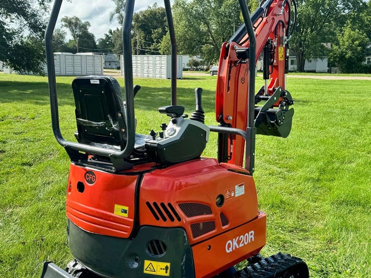 2025-industrial-qk20r-mini-excavator-...-unused-image-14