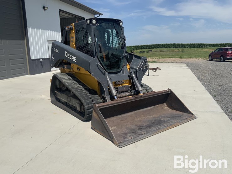 2017-deere-333g-image-3