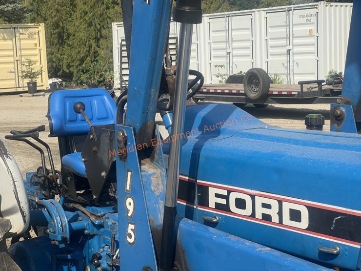 ford-3930-image-23