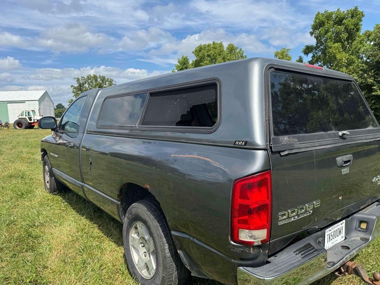 2004-dodge-1500-image-13