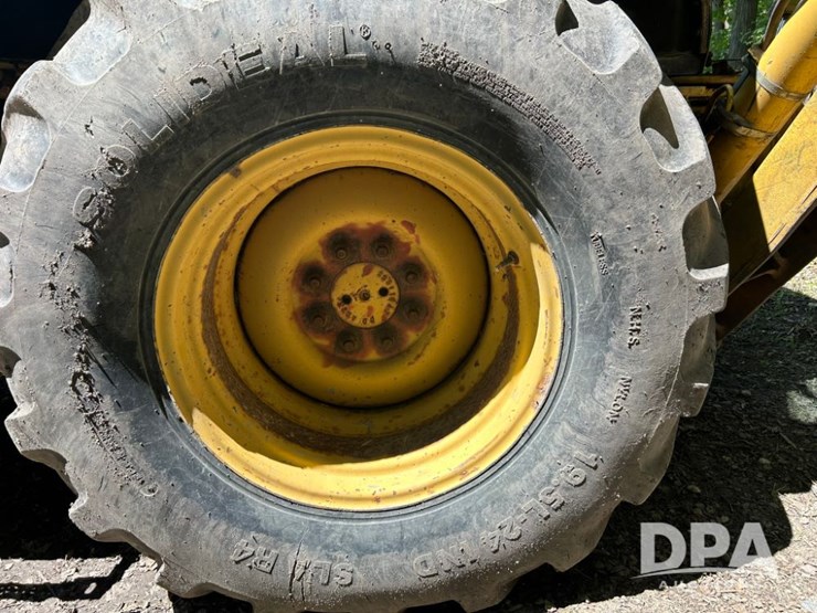 caterpillar-416c-image-10