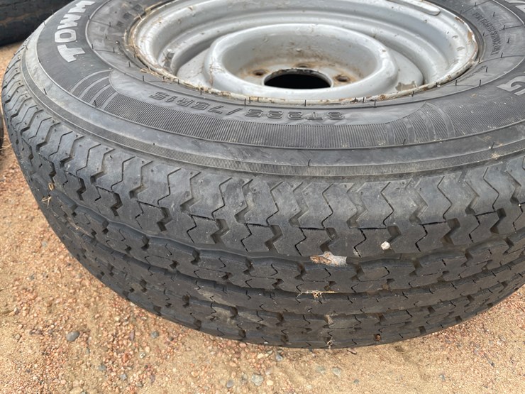 #15997-•-set-of-(4)-tires-on-steel-rims-image-6