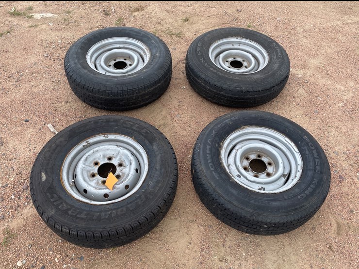 #15997-•-set-of-(4)-tires-on-steel-rims-image-1