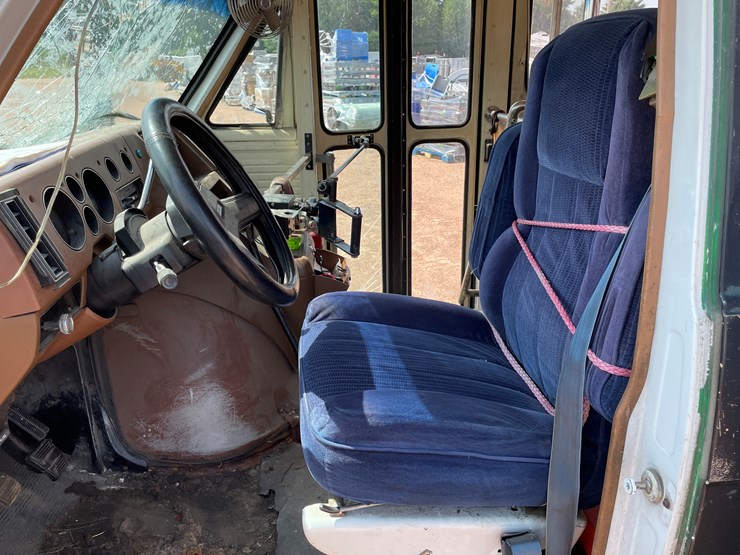 #4735-•-1990-chevy-van-30-short-bus-(wi-title-in-delay)-image-10