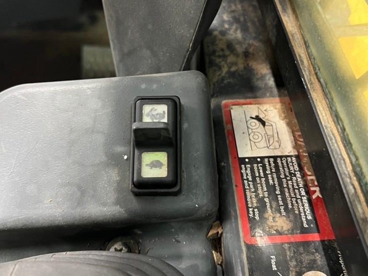 deere-333e-image-27