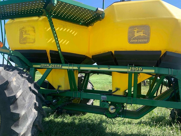 john-deere-1820-image-8