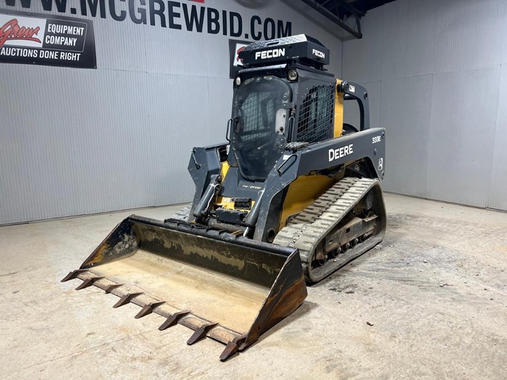 deere-333e-image-2