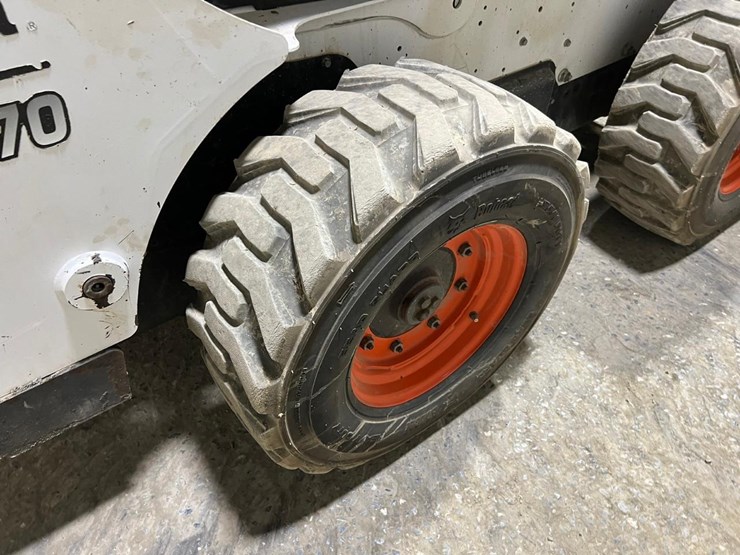2020-bobcat-s770-image-16