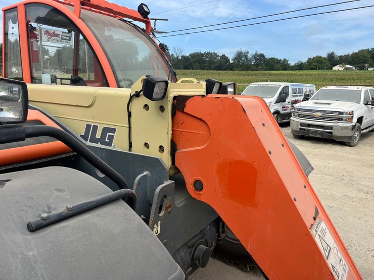2008-jlg-g6-23a-image-19