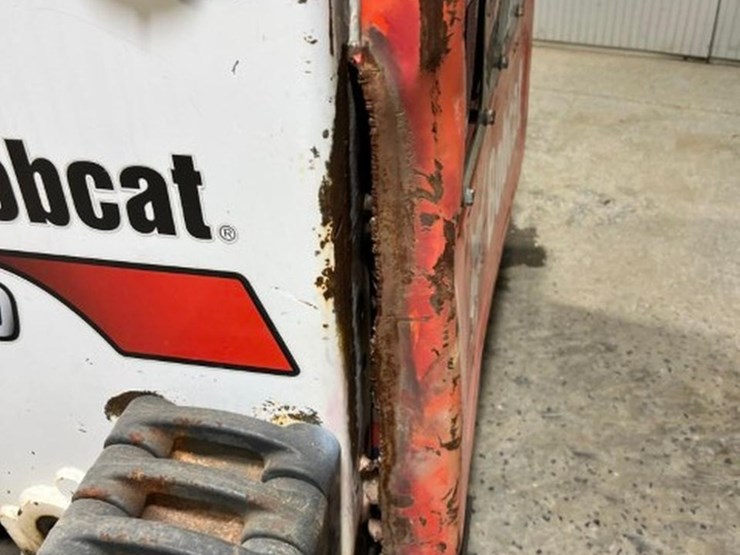 2019-bobcat-s850-image-16
