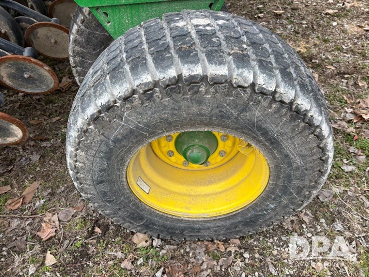 2022-john-deere-n530c-image-37
