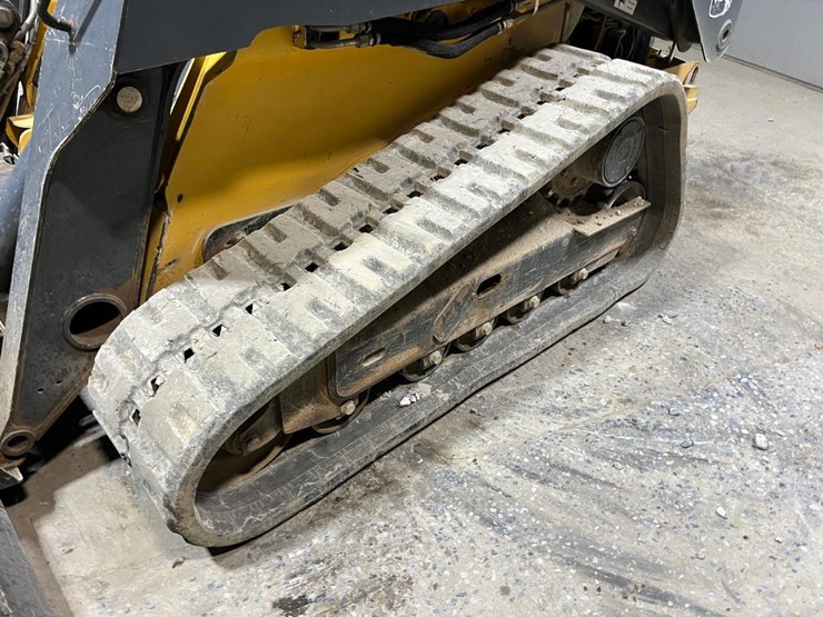 deere-333e-image-12