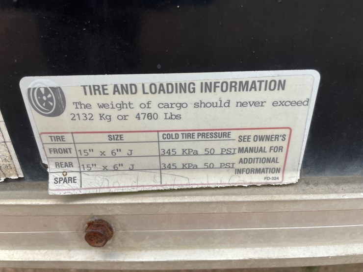 #4729-•-2006-16.5'-tandem-axle-enclosed-trailer-(has-wi-title)-image-17