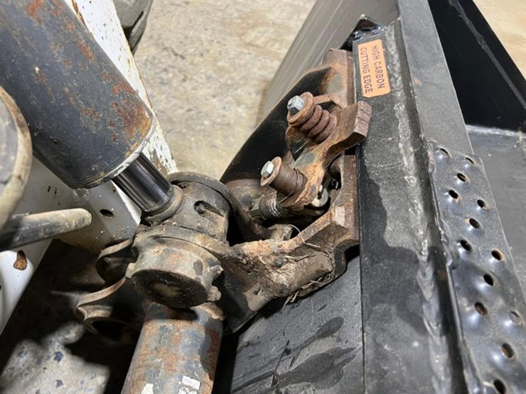 2019-bobcat-s850-image-12