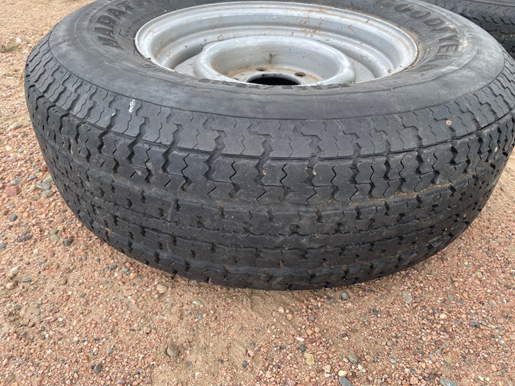 #15997-•-set-of-(4)-tires-on-steel-rims-image-9