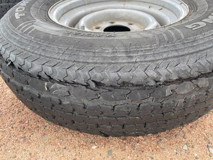 #15997-•-set-of-(4)-tires-on-steel-rims-image-7