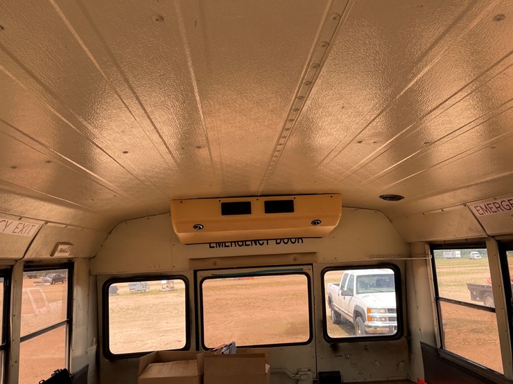 #4735-•-1990-chevy-van-30-short-bus-(wi-title-in-delay)-image-23
