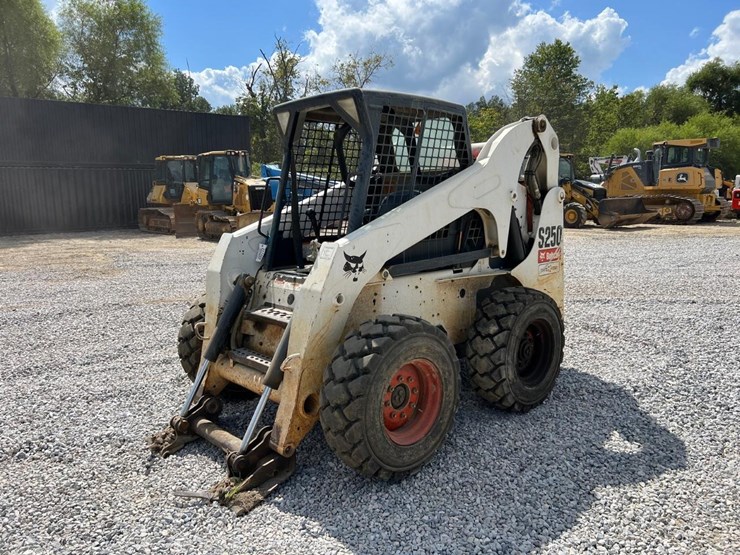 bobcat-s250-image-1