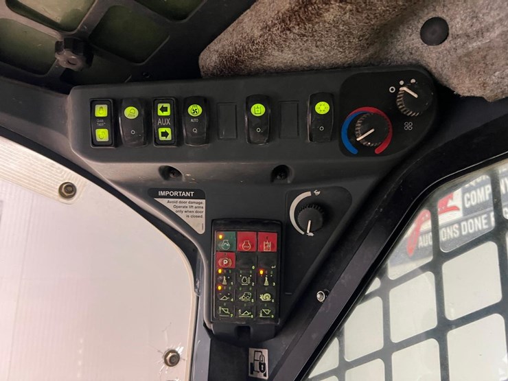 deere-333e-image-28