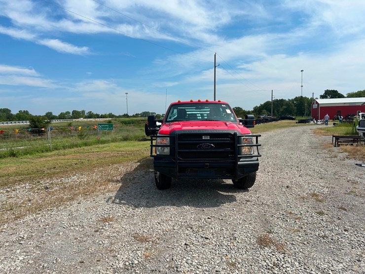 2016-ford-f350-image-2