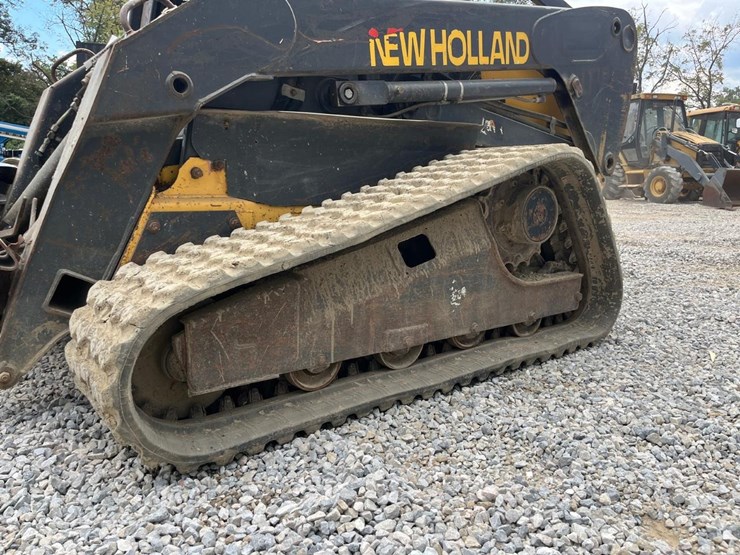 new-holland-c185-image-11
