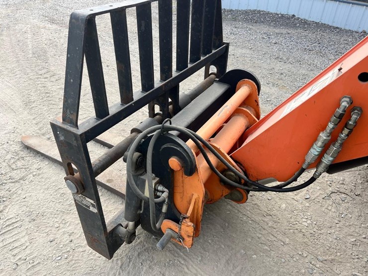 2008-jlg-g6-23a-image-10