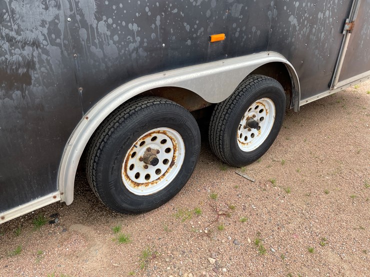 #4729-•-2006-16.5'-tandem-axle-enclosed-trailer-(has-wi-title)-image-32