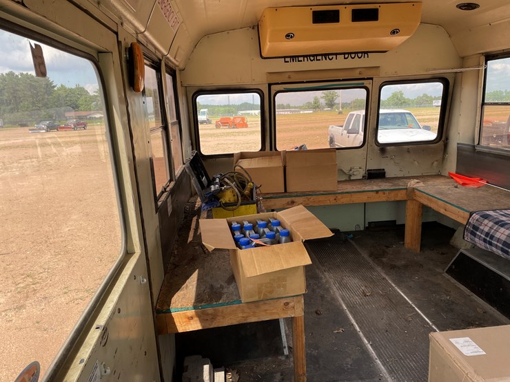 #4735-•-1990-chevy-van-30-short-bus-(wi-title-in-delay)-image-22