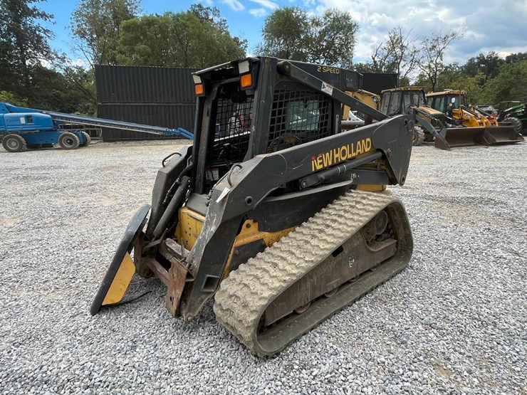new-holland-c185-image-2