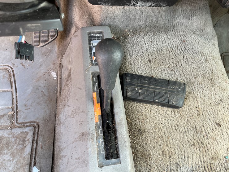 #4734-•-2000-chevy-3500-pickup-(has-wi-title)-image-16
