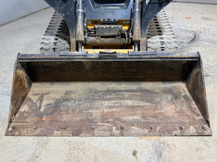 2018-deere-333g-image-9