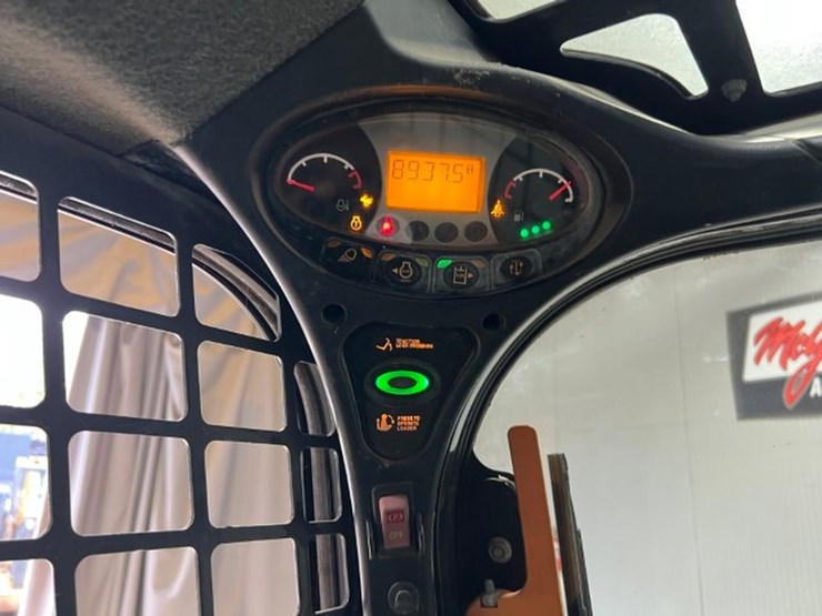 2019-bobcat-s850-image-23