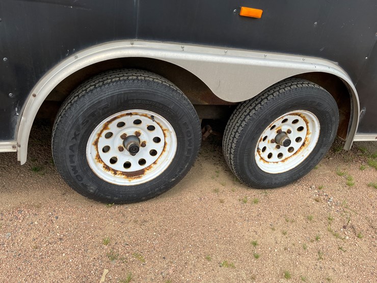#4729-•-2006-16.5'-tandem-axle-enclosed-trailer-(has-wi-title)-image-19