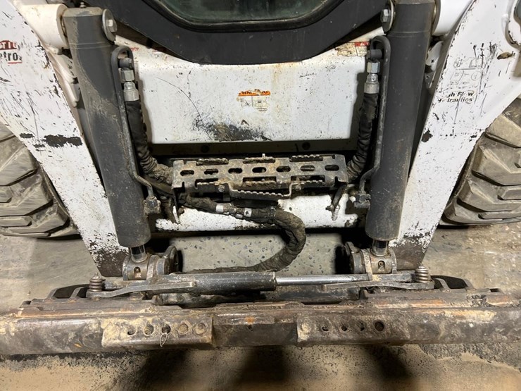2020-bobcat-s770-image-11