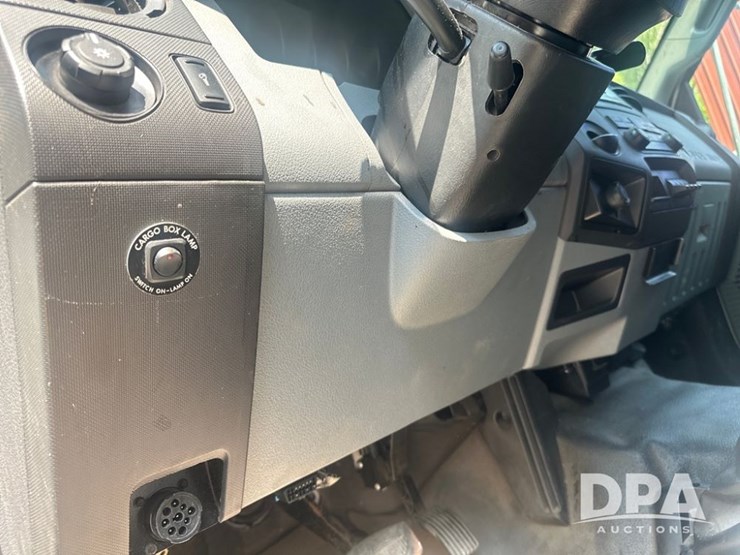 2015-ford-f650-image-41